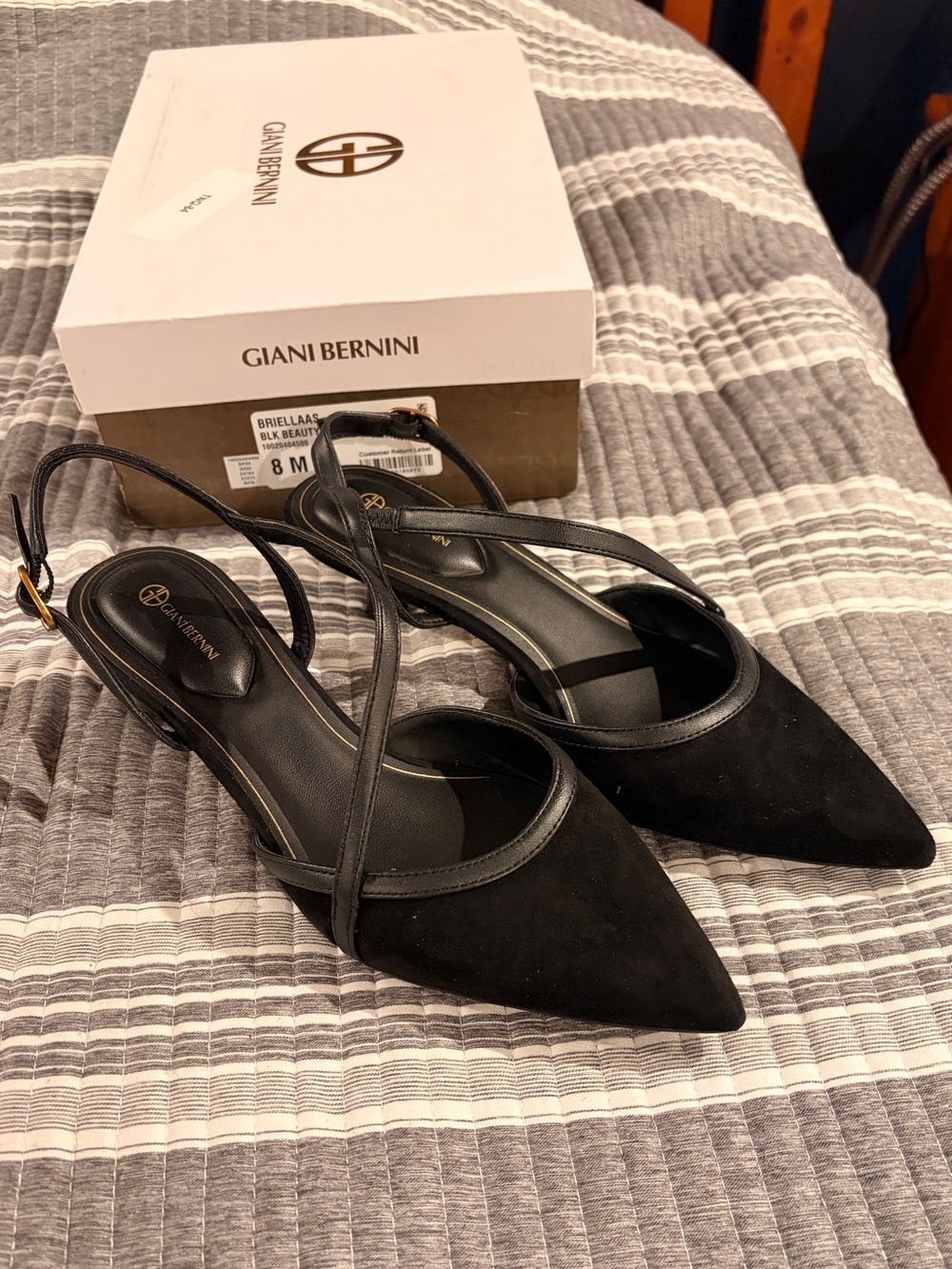 NWT Giani Bernini Women’s Size 8 Black Pointed Slingback kitten heels